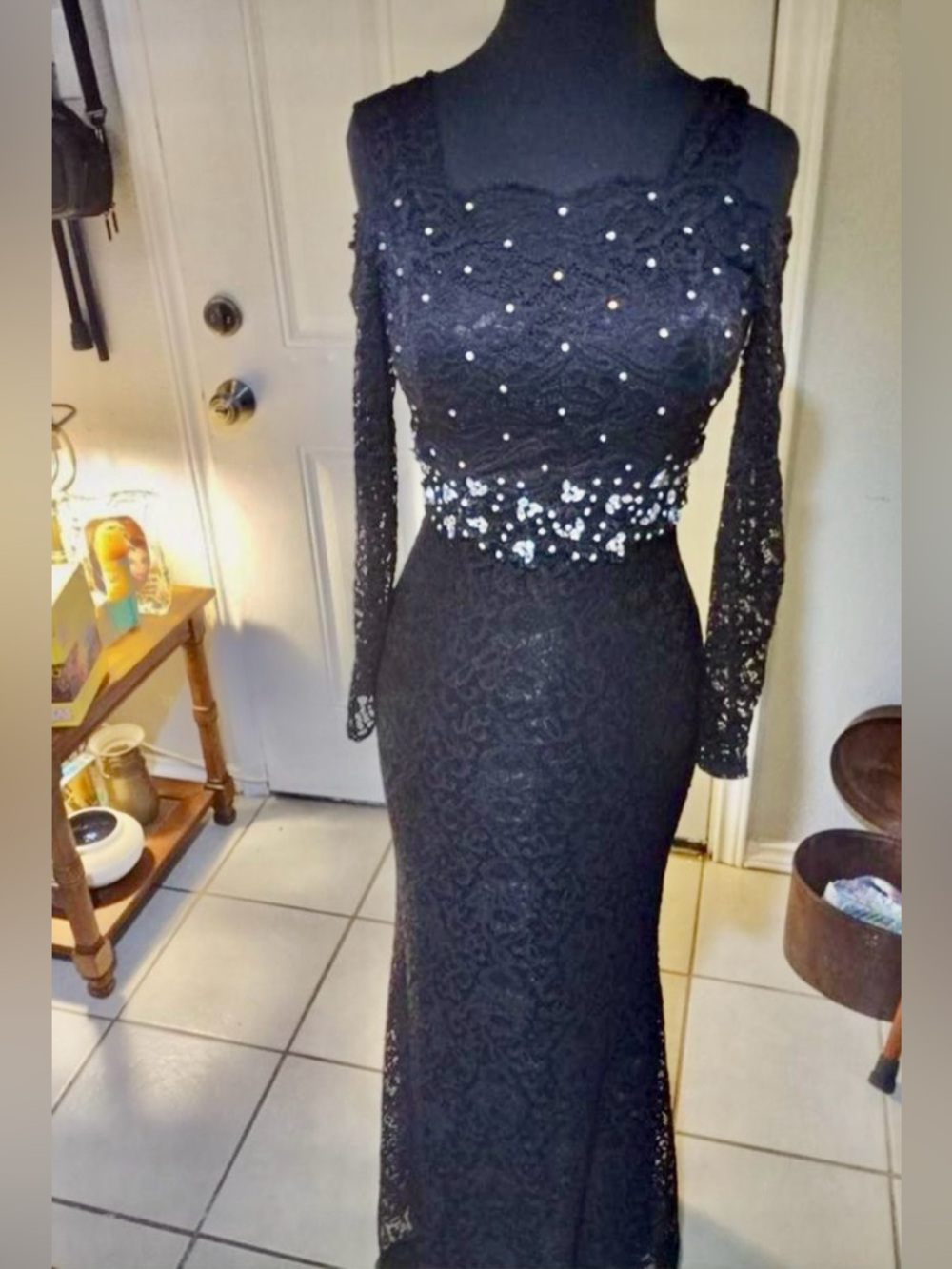 Elegant Black Lace Evening Gown S